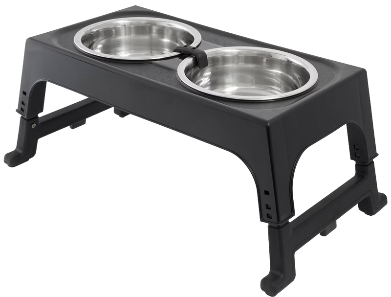 Hidden seams, ridges, and rubber rings. Haven for bacteria.